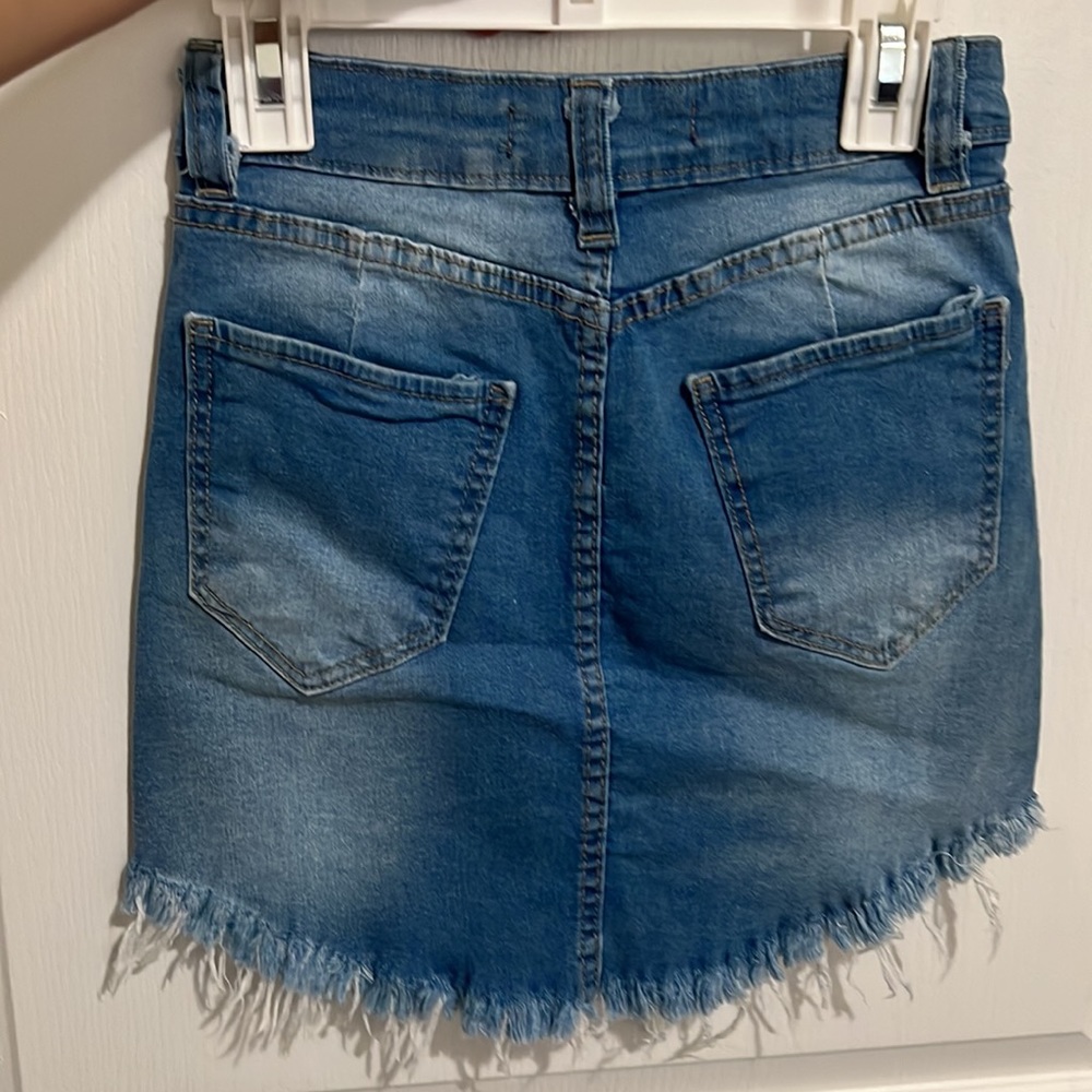 Jean mini skirt, bendito’s jeans, size 34 - Picture 2 of 2
